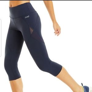 Lorna jane lil Core Stability 3/4 workout legging